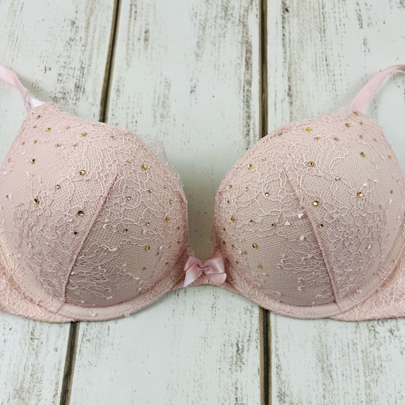 34B Victoria’s Secret Bombshell Plunge Push Up Bra - Picture 4 of 10